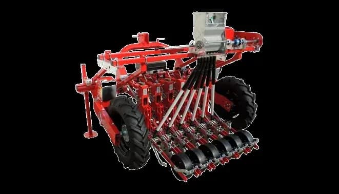 Agricola Italiana — maszyny w obiektywie — kadr 14