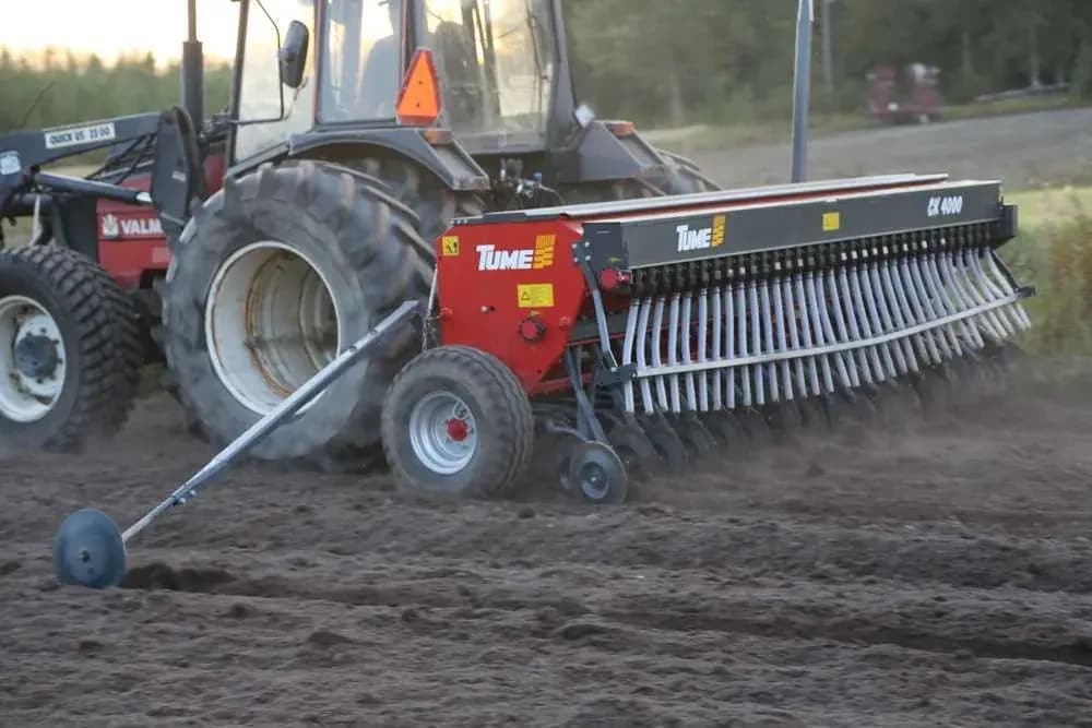 Tume Agri — maszyny w obiektywie — kadr 7