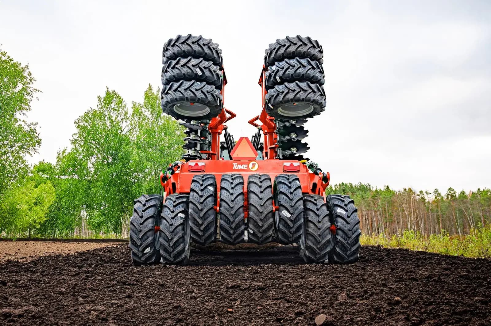Tume Agri — maszyny w obiektywie — kadr 8