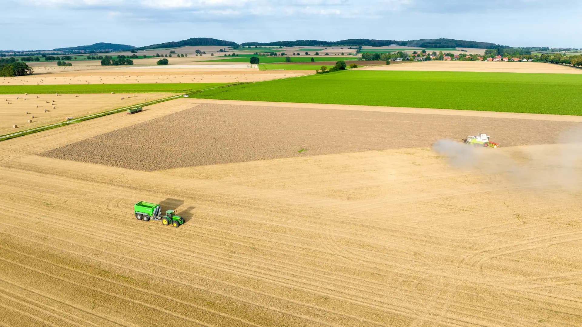 Güstrower GTU — logistyka żniw, wóz przeładunkowy i kombajn